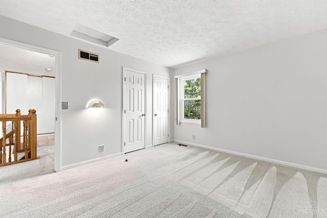 8042 Quail Meadow Lane, West Chester, OH 45069