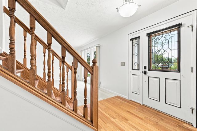 8042 Quail Meadow Lane, West Chester, OH 45069