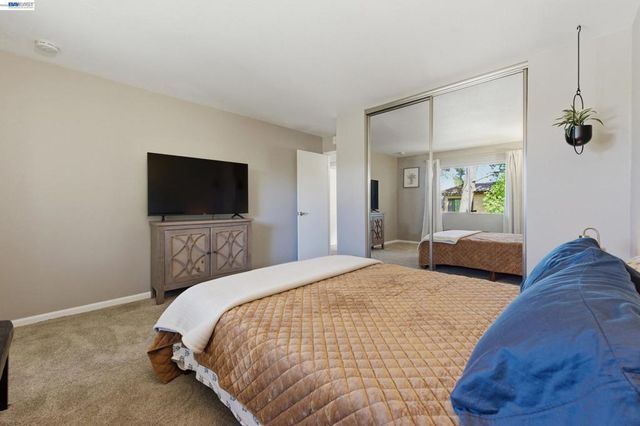 23004 Avis Ln, Hayward, CA 94541