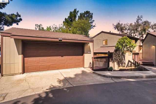 23004 Avis Ln, Hayward, CA 94541
