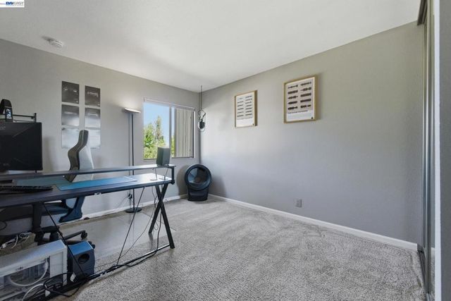 23004 Avis Ln, Hayward, CA 94541