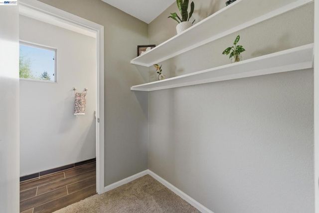 23004 Avis Ln, Hayward, CA 94541