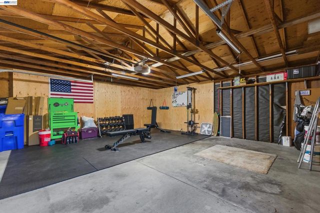 23004 Avis Ln, Hayward, CA 94541