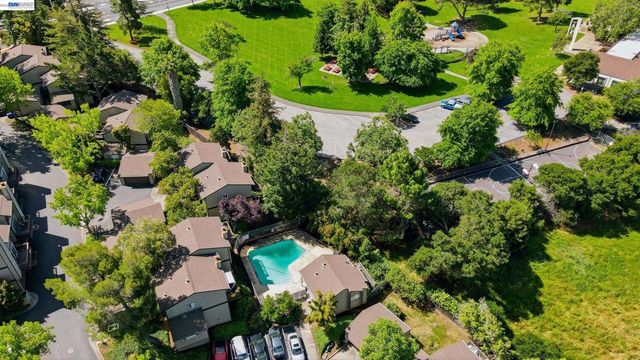 23004 Avis Ln, Hayward, CA 94541