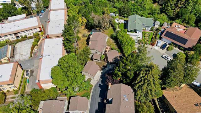 23004 Avis Ln, Hayward, CA 94541