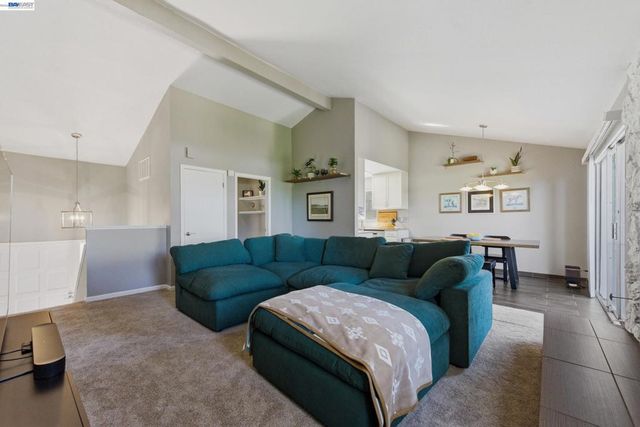 23004 Avis Ln, Hayward, CA 94541