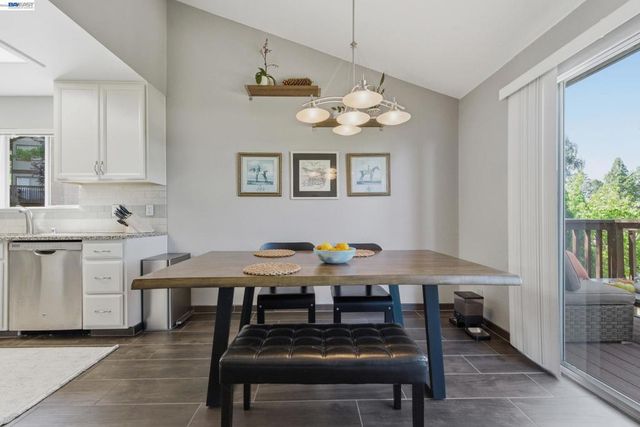 23004 Avis Ln, Hayward, CA 94541