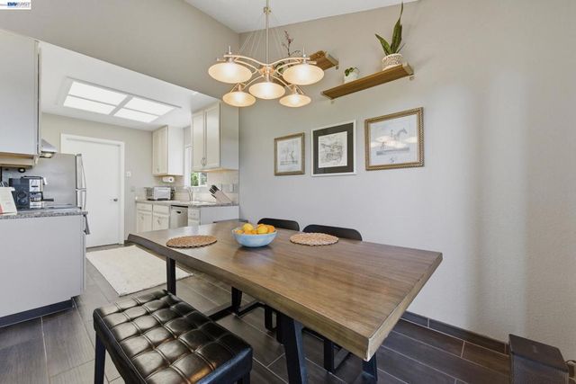 23004 Avis Ln, Hayward, CA 94541