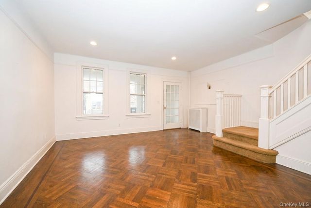 72-19 72nd Street, Glendale, NY 11385