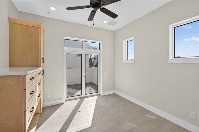 114 Porto Villageo Dr, Port Aransas, TX 78373