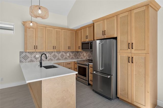 114 Porto Villageo Dr, Port Aransas, TX 78373