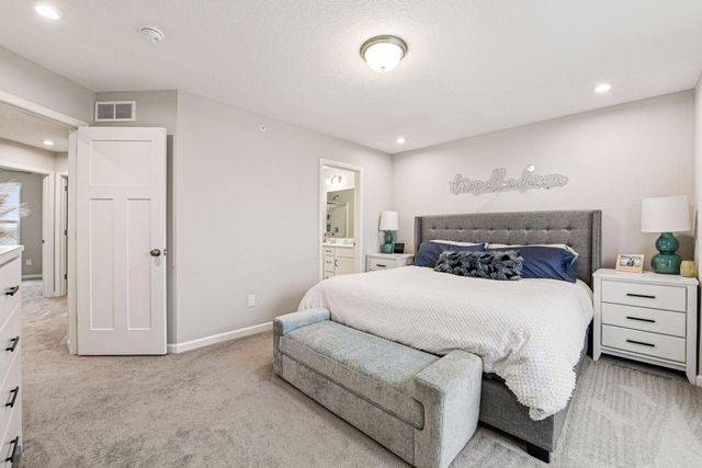 6682 Wildflower Way, Minnetrista, MN 55331