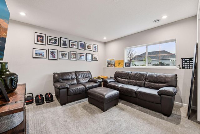 6682 Wildflower Way, Minnetrista, MN 55331