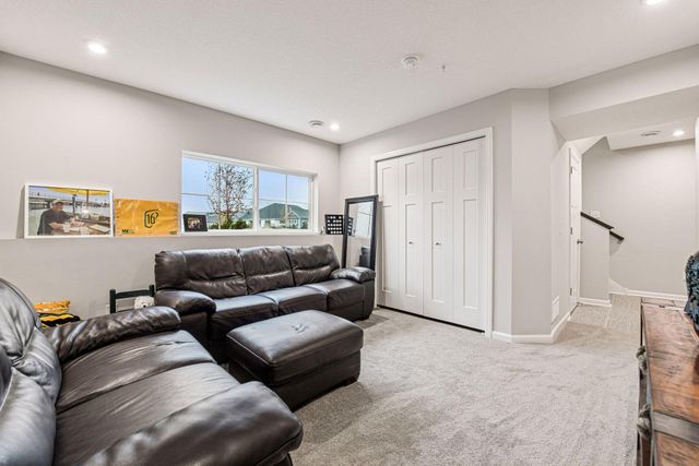 6682 Wildflower Way, Minnetrista, MN 55331