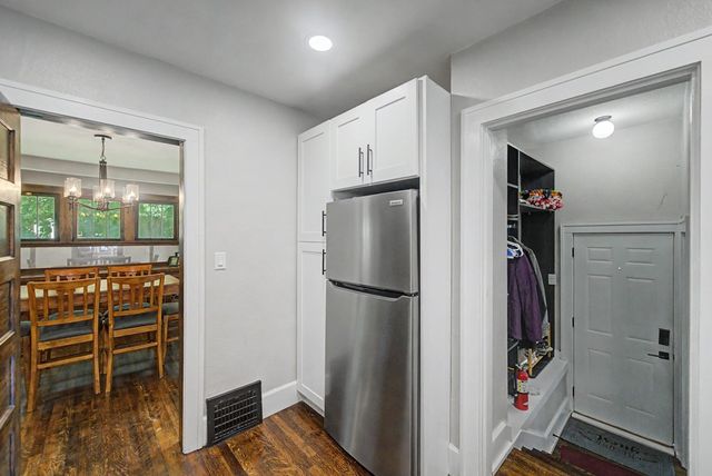 3321 Columbia Street, Des Moines, IA 50313