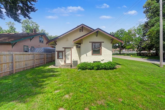 3321 Columbia Street, Des Moines, IA 50313