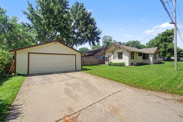 3321 Columbia Street, Des Moines, IA 50313