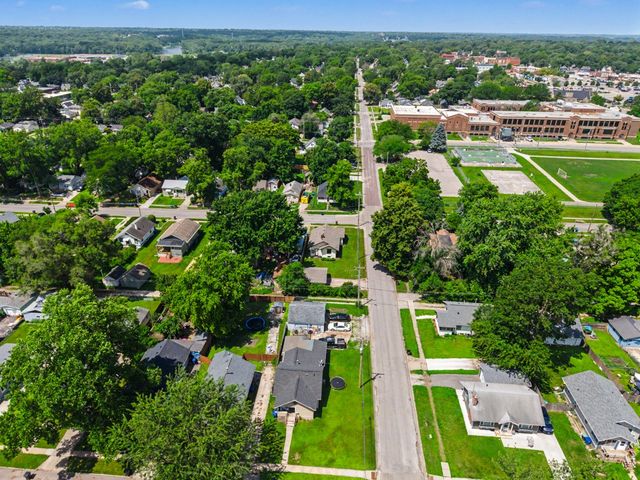 3321 Columbia Street, Des Moines, IA 50313