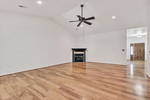 555 Greenway Landing PL, Vinton, VA 24179