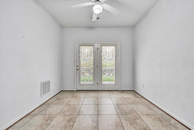 555 Greenway Landing PL, Vinton, VA 24179