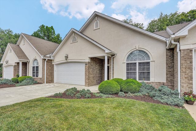 555 Greenway Landing PL, Vinton, VA 24179