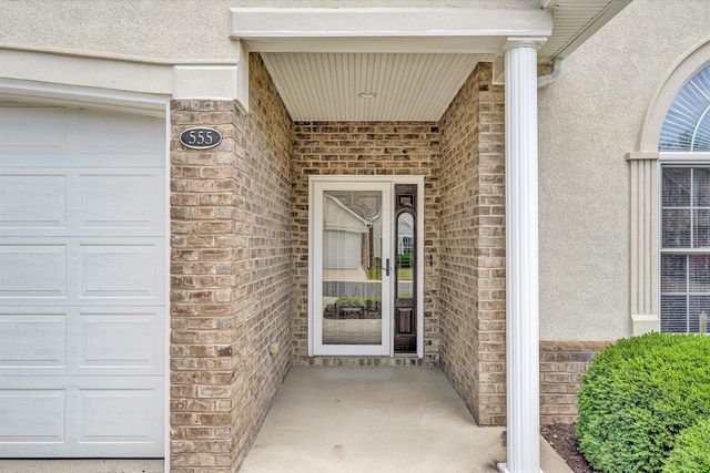 555 Greenway Landing PL, Vinton, VA 24179
