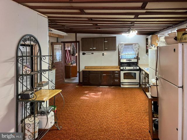 9766 VALLEY VIEW RD, Three Springs, PA 17264