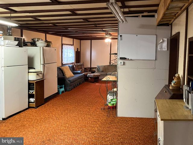 9766 VALLEY VIEW RD, Three Springs, PA 17264