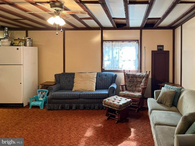 9766 VALLEY VIEW RD, Three Springs, PA 17264