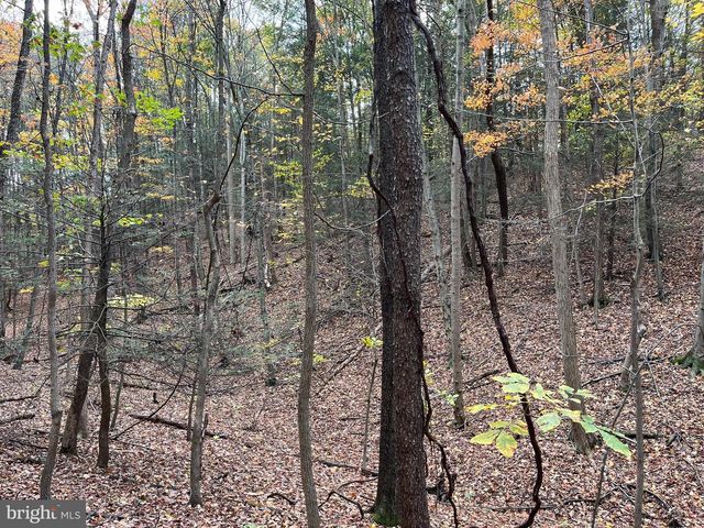 9766 VALLEY VIEW RD, Three Springs, PA 17264