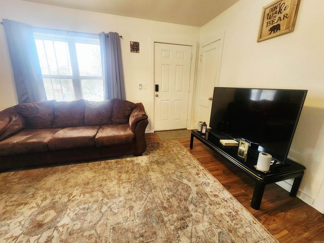 1501 E Highland Avenue, Malvern, AR 72104