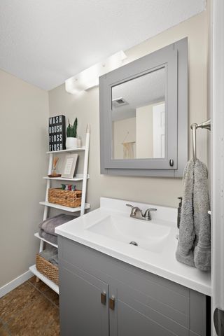 4618 Cedar Lake Road S 6, Saint Louis Park, MN 55416