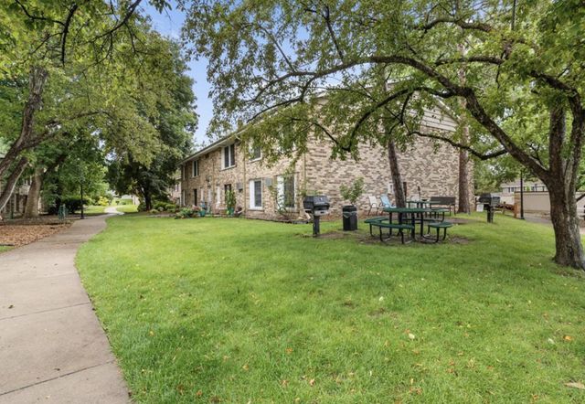 4618 Cedar Lake Road S 6, Saint Louis Park, MN 55416