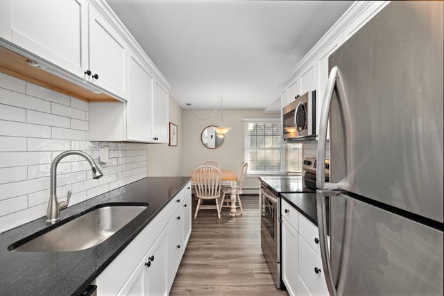 4618 Cedar Lake Road S 6, Saint Louis Park, MN 55416