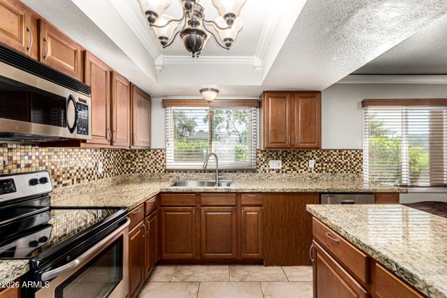 8564 E MCDONALD Drive, Scottsdale, AZ 85250