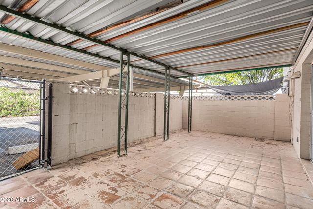 8564 E MCDONALD Drive, Scottsdale, AZ 85250