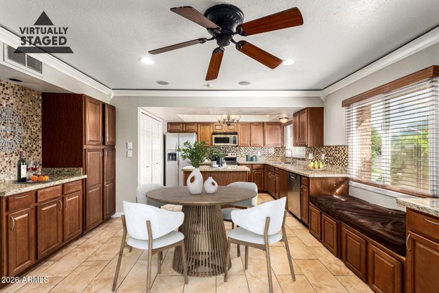8564 E MCDONALD Drive, Scottsdale, AZ 85250