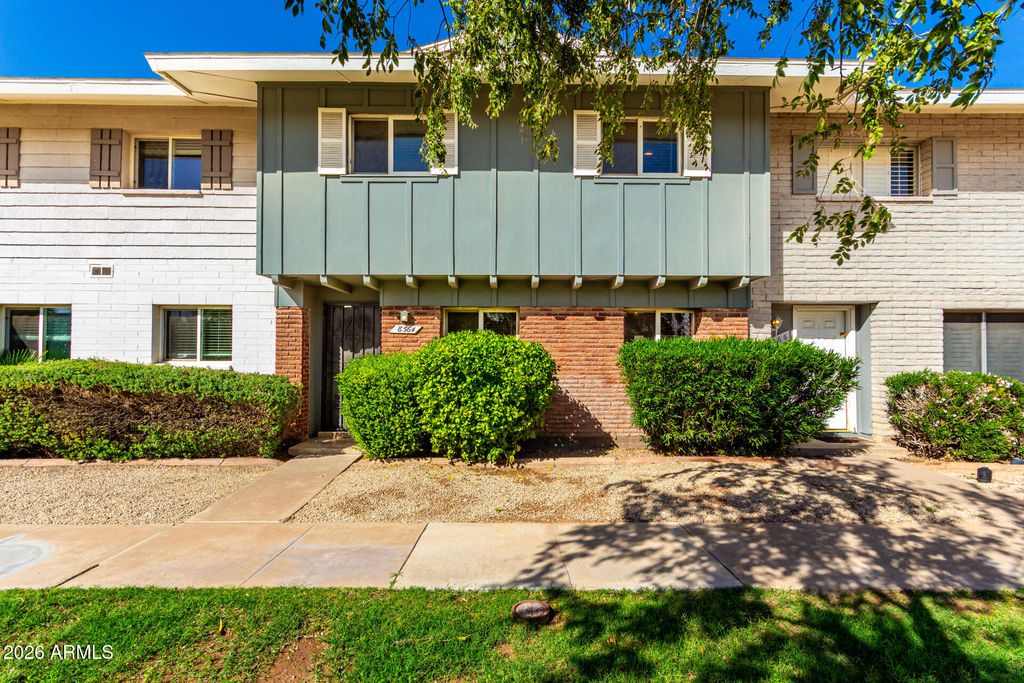 8564 E MCDONALD Drive, Scottsdale, AZ 85250