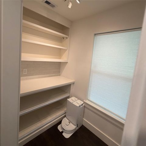4208 Arlington Street, Houston, TX 77022