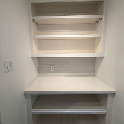4208 Arlington Street, Houston, TX 77022