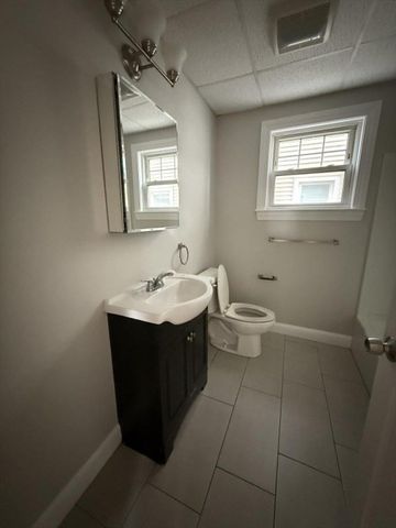 1043 North Main 1, Fall River, MA 02720