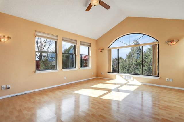 9 Puerto de Luna, Santa Fe, NM 87507