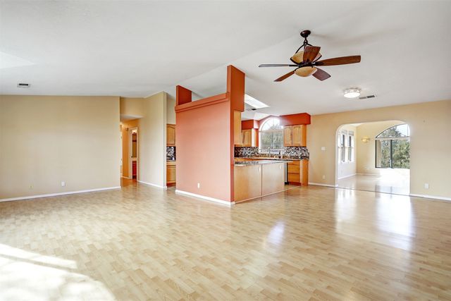 9 Puerto de Luna, Santa Fe, NM 87507