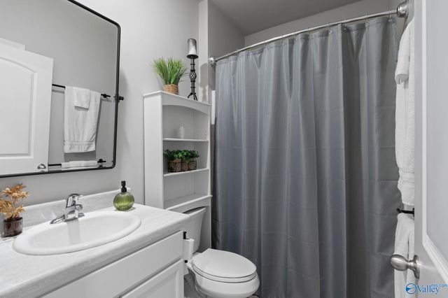 24809 Delilah Circle, Athens, AL 35613