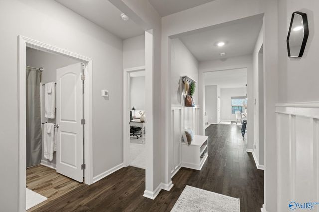 24809 Delilah Circle, Athens, AL 35613