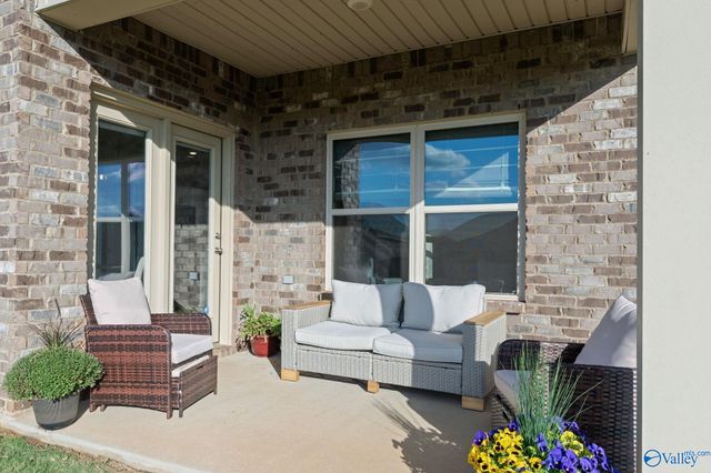 24809 Delilah Circle, Athens, AL 35613