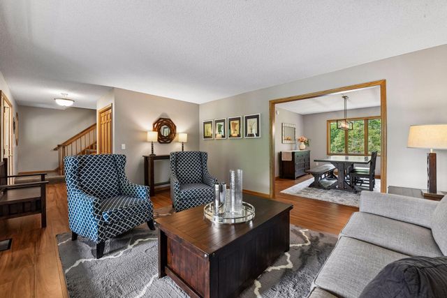 15385 Morraine Way, Eden Prairie, MN 55347