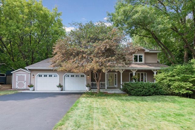 15385 Morraine Way, Eden Prairie, MN 55347