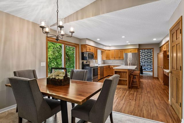 15385 Morraine Way, Eden Prairie, MN 55347