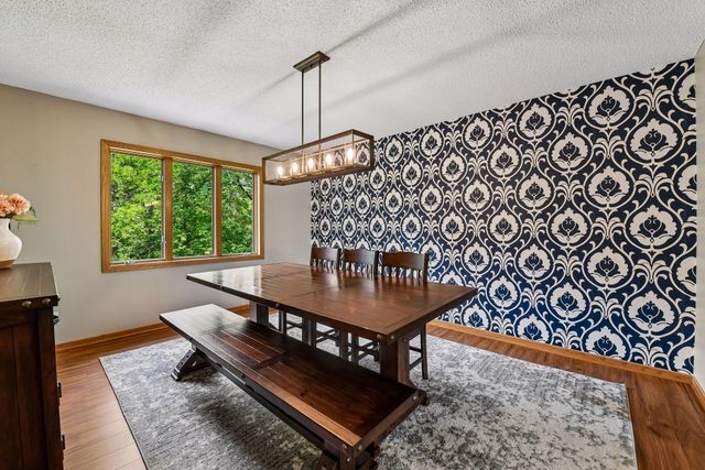15385 Morraine Way, Eden Prairie, MN 55347